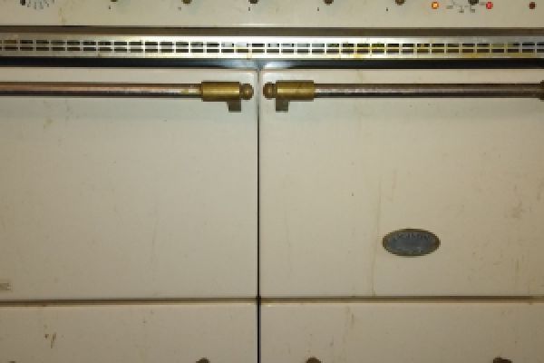 Dirty range before cleaning